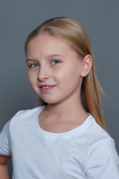 София Устинова